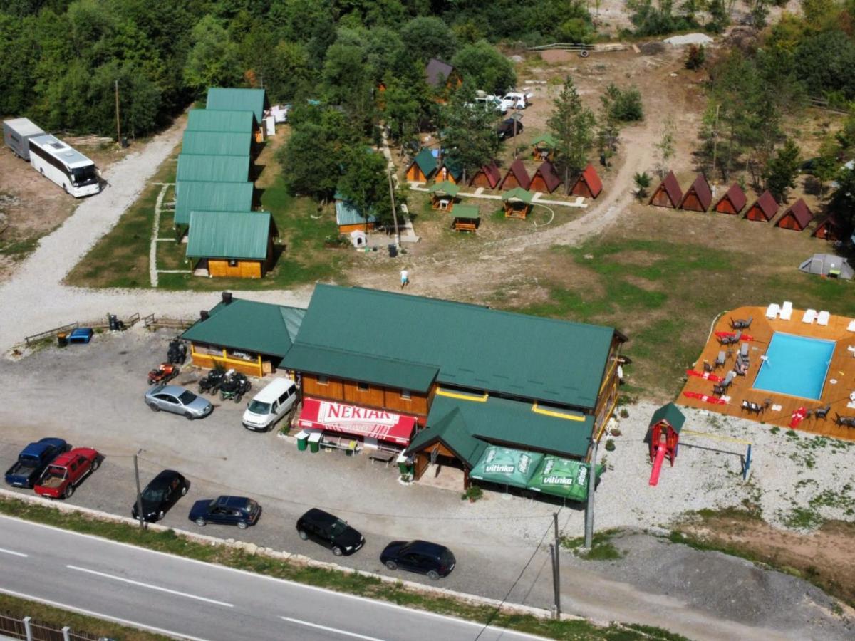 Hotel Camp Sutjeska Tjentiste Exterior foto