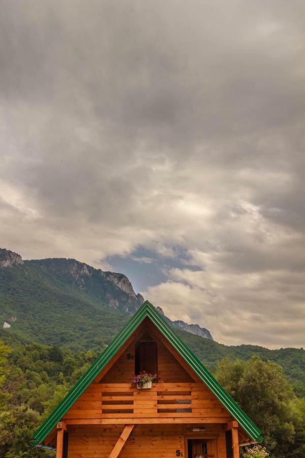 Hotel Camp Sutjeska Tjentiste Exterior foto